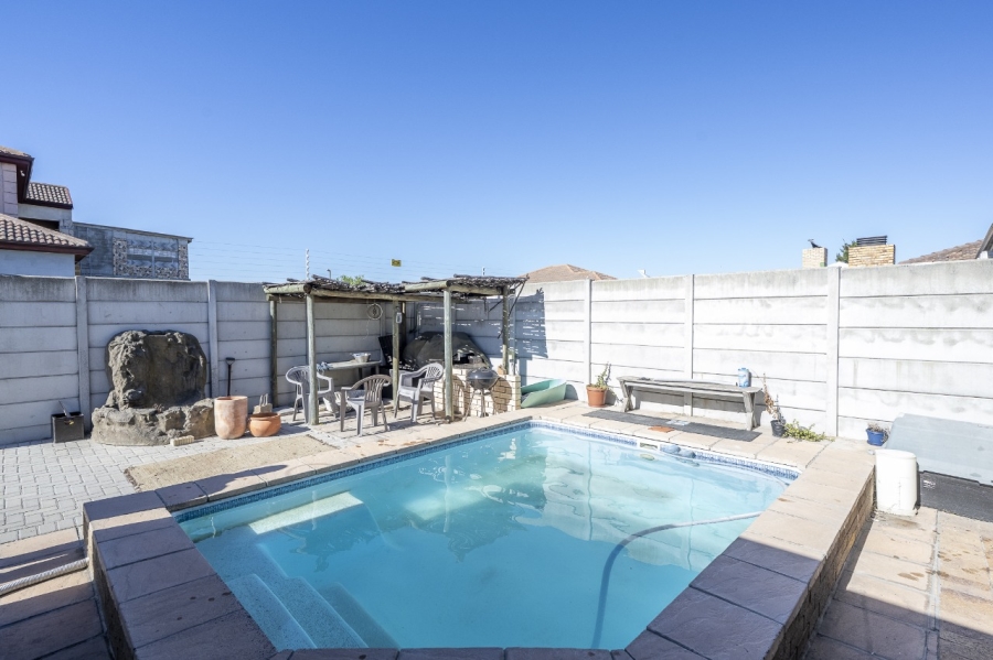 3 Bedroom Property for Sale in Sonkring Western Cape